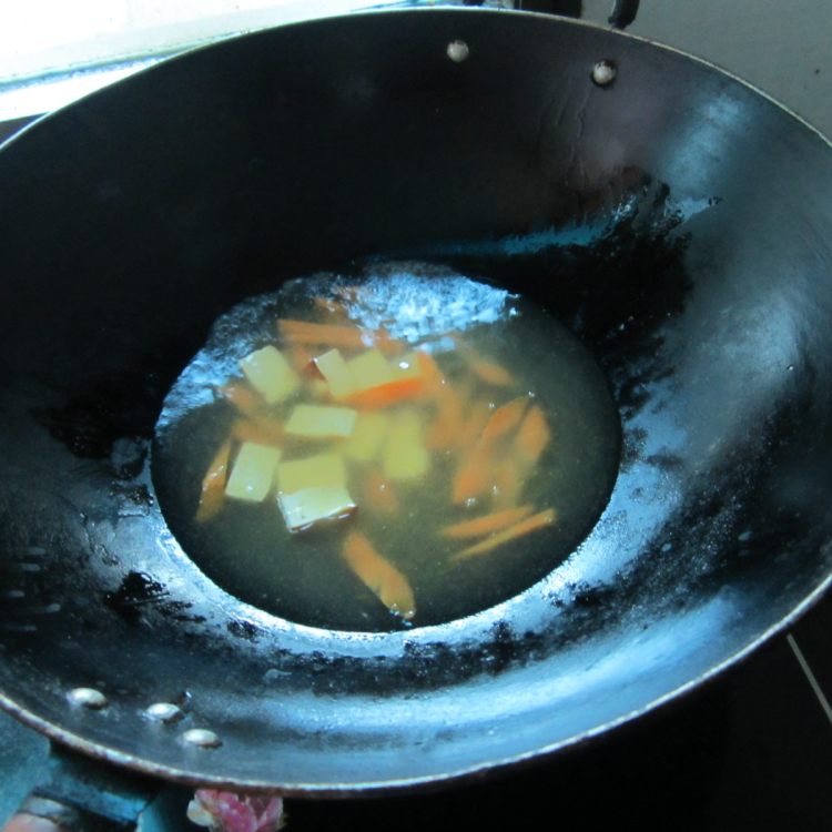 豆腐胡萝卜煮粉步骤8