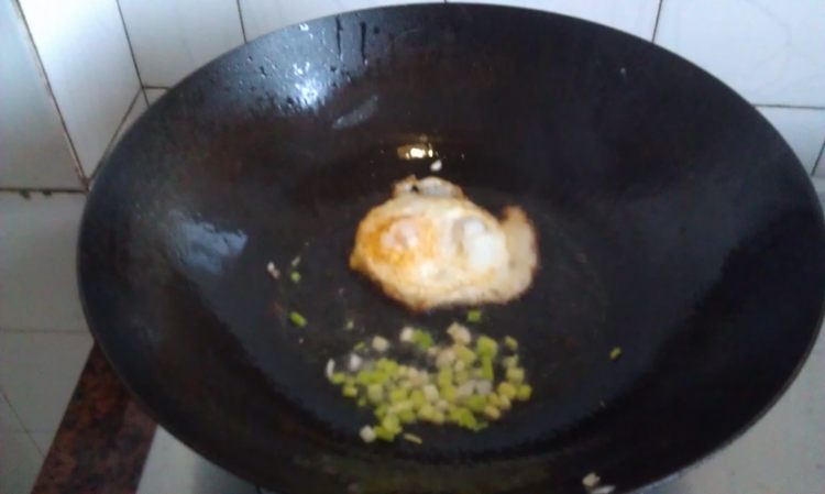 鸡蛋汤米粉步骤5