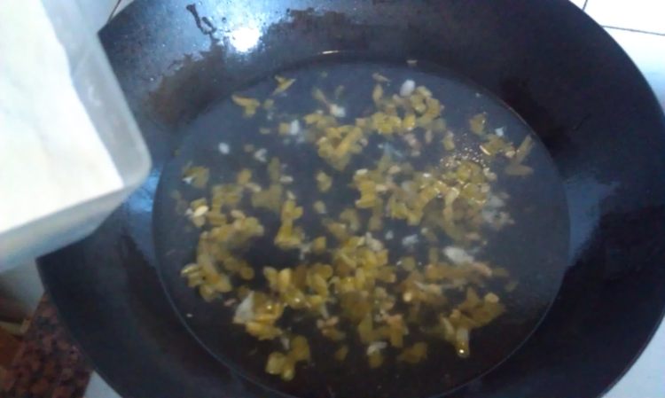 酸豆角汤米粉步骤8