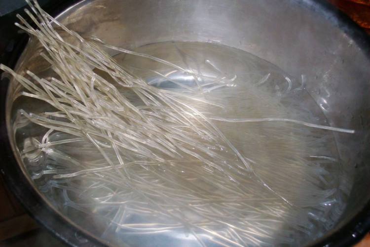 辣子粉条步骤1