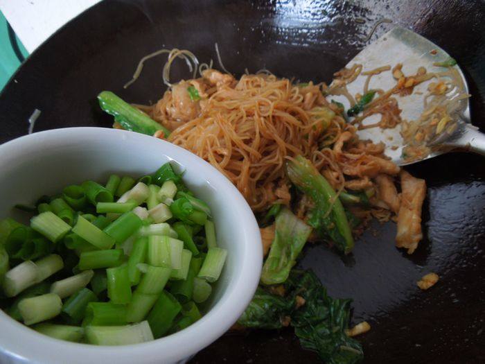 生菜炒米粉步骤8