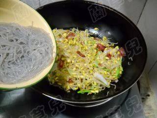 干锅豆芽粉丝步骤8