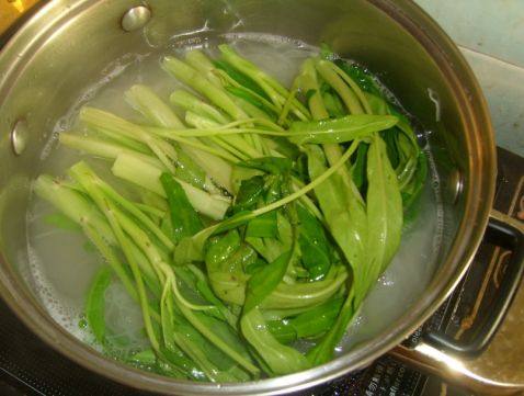 通心菜汤米粉步骤3