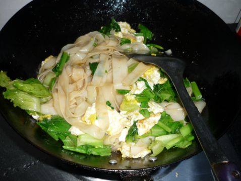 炒牛河粉步骤9