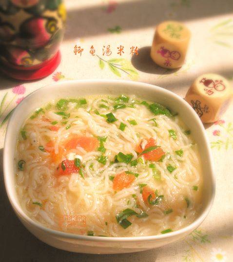 鲫鱼汤米粉步骤7