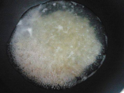 鸡蛋芹菜通心粉步骤3