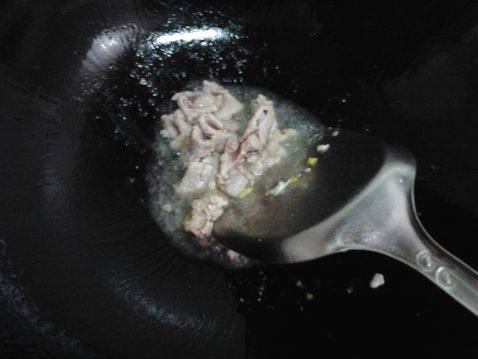 鸡蛋芹菜通心粉步骤5