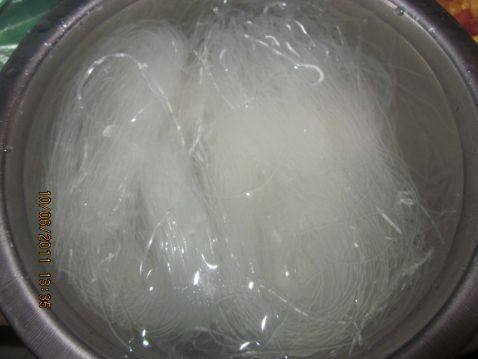 酸辣粉丝步骤1