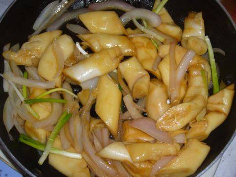 葱香炒肠粉步骤5