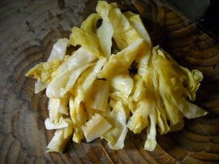 开胃酸菜白肉粉丝步骤5