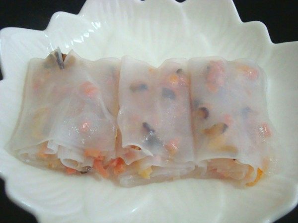 瑶柱香菇虾米火腿肠粉步骤9