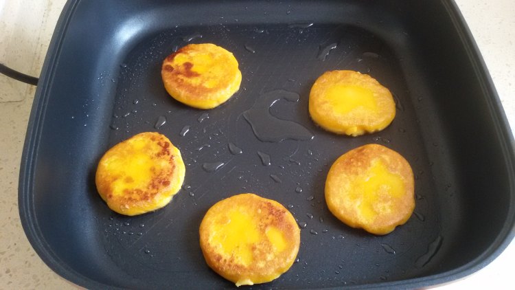 奶香红薯饼步骤5