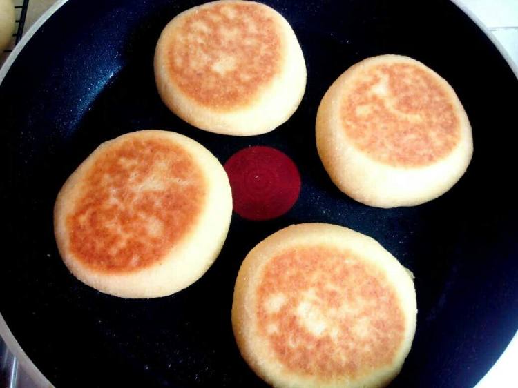 绿豆沙馅发面饼步骤11