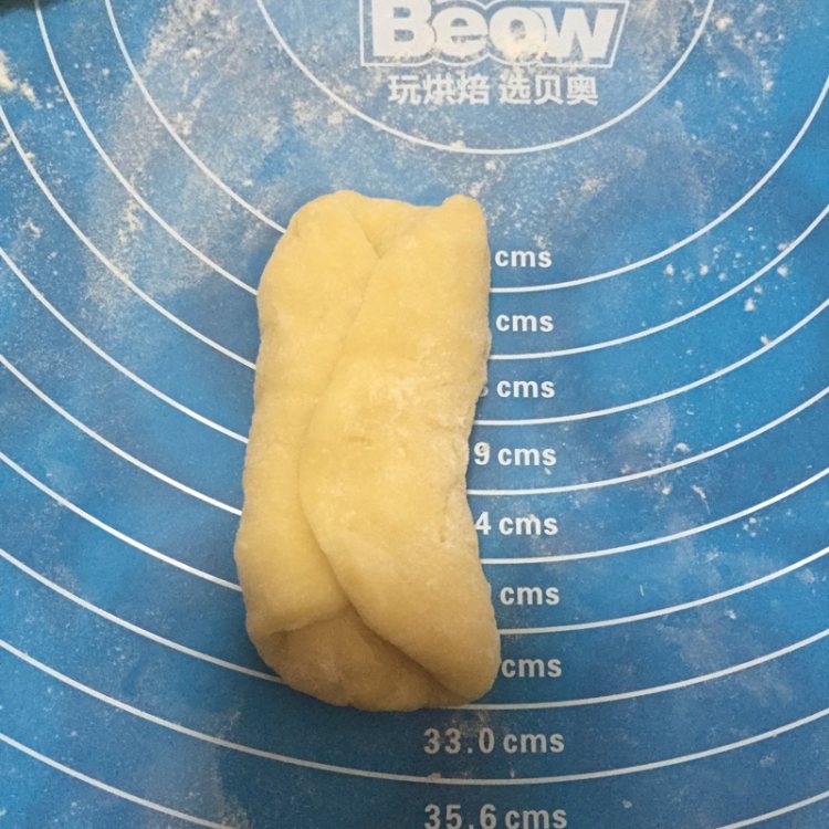 鸡蛋白糖面饼步骤5