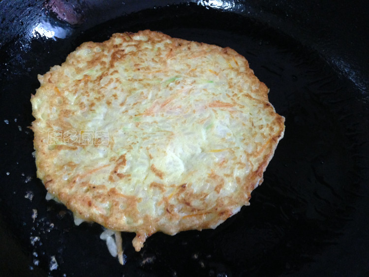 米饭鸡蛋饼步骤9