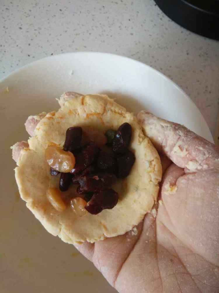 红薯蜜豆饼步骤5