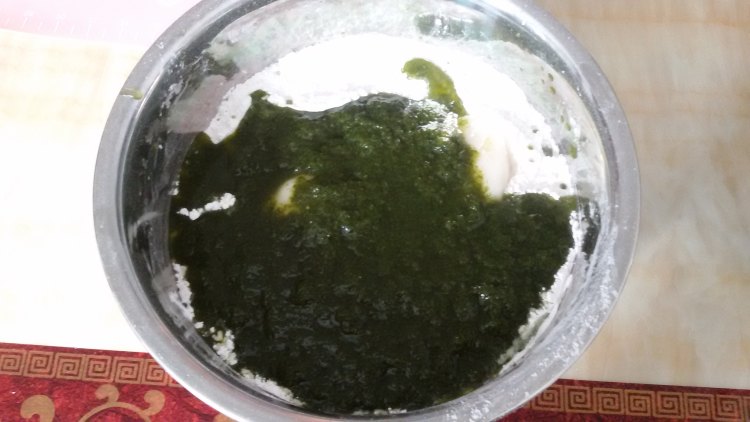 芝麻艾叶饼步骤2