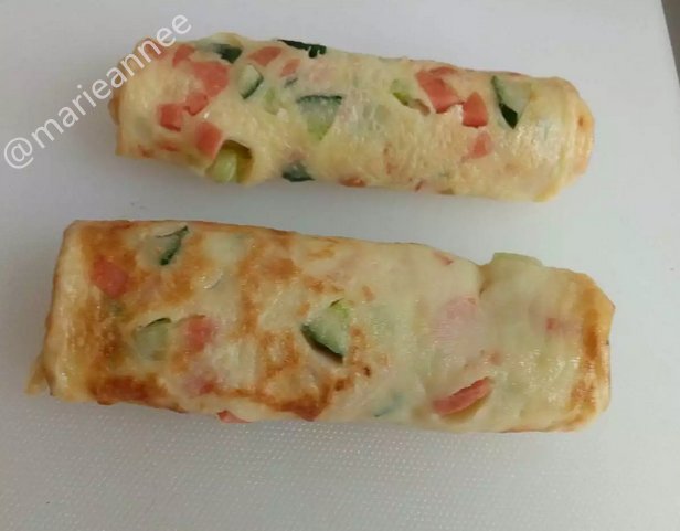 黄瓜火腿肠蛋卷饼步骤9