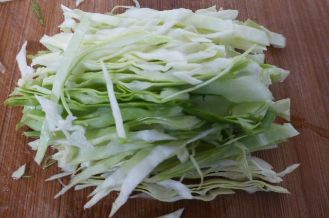 圆白菜鸡蛋饼步骤1