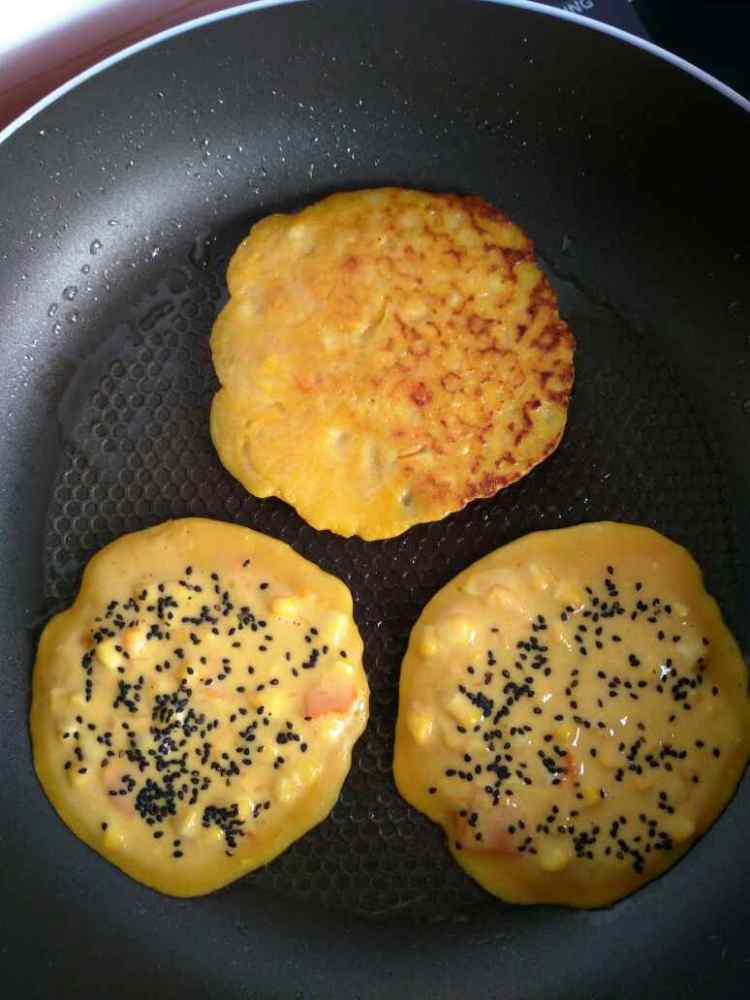 奶香南瓜玉米早餐饼步骤6