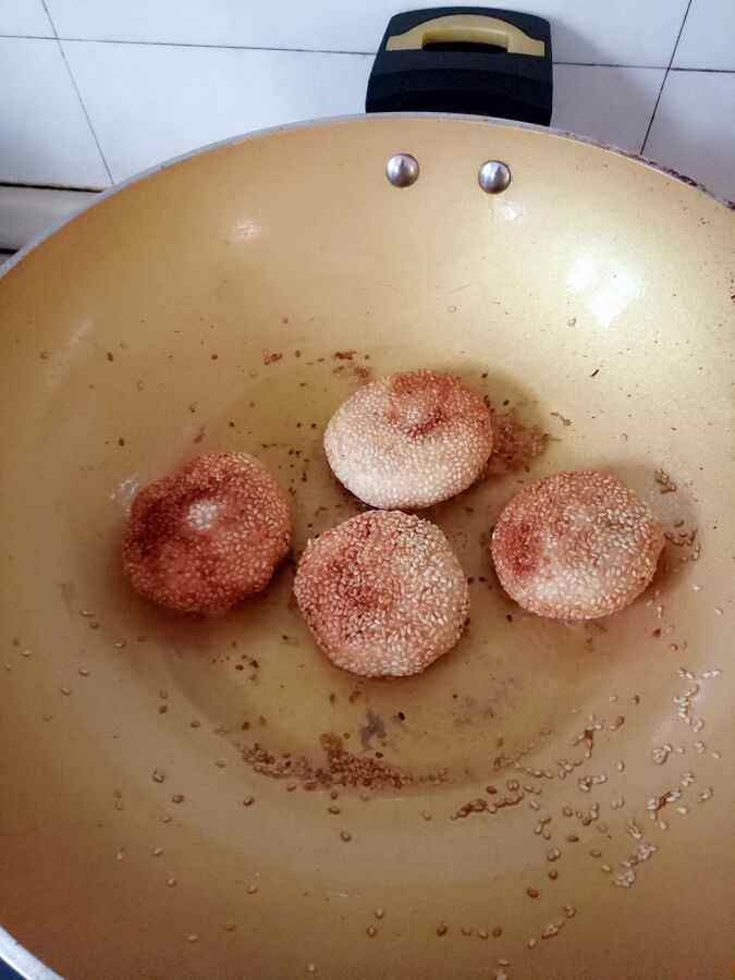 红豆糯米麻饼步骤10