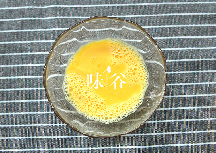 电饭煲版香蕉煎饼步骤3