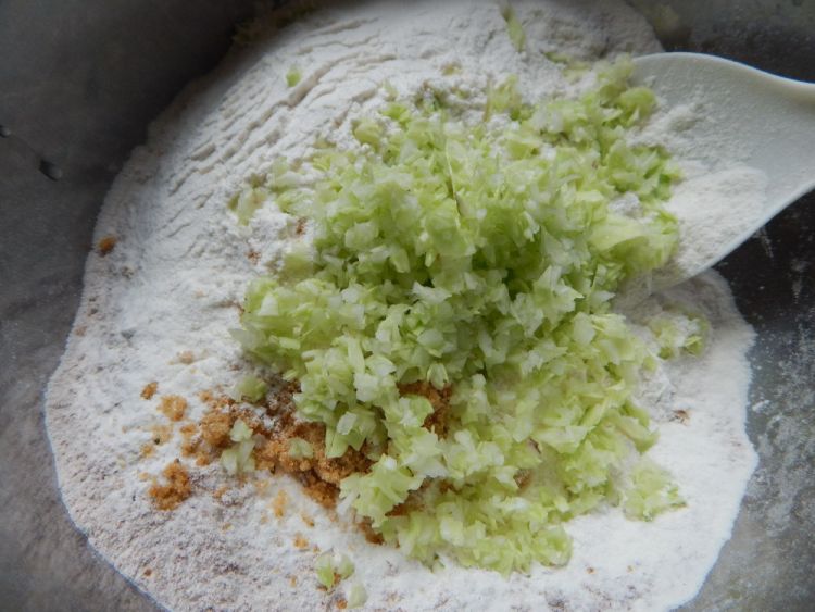 黑麦面粉饭菜鸡蛋煎饼步骤6