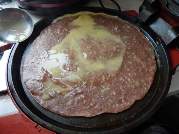黑麦面粉饭菜鸡蛋煎饼步骤12