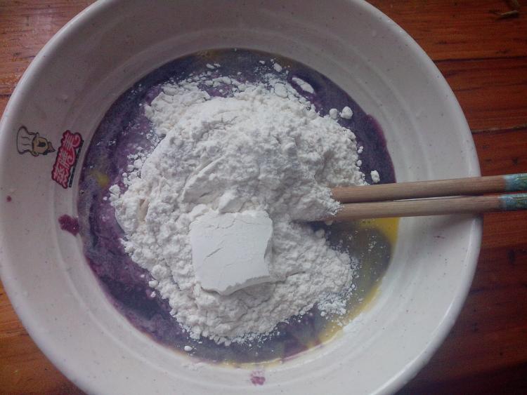 紫薯鸡蛋饼#新鲜从这步骤6