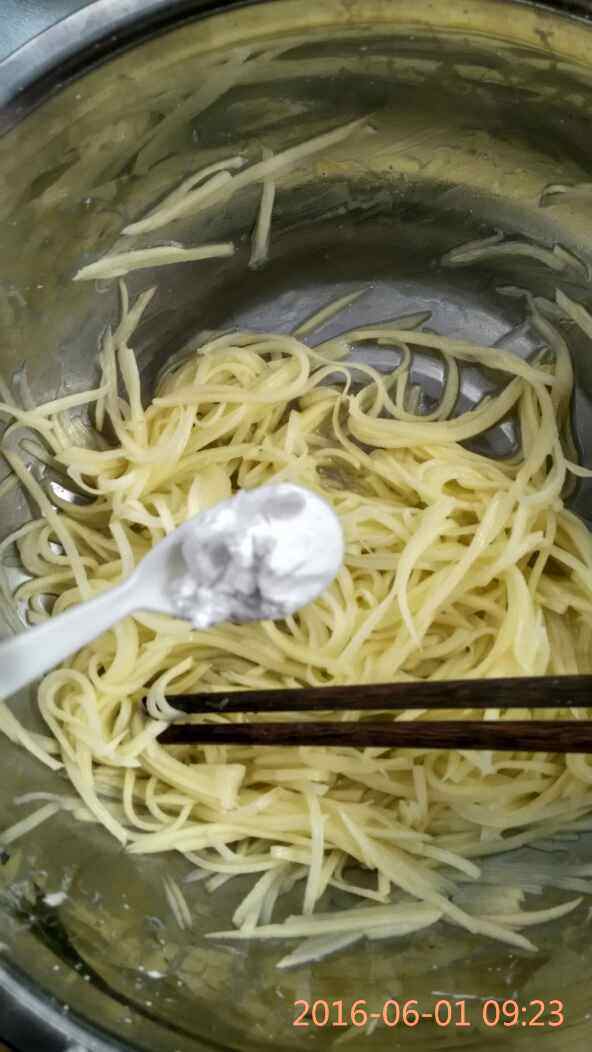 土豆丝卷饼#新鲜从这步骤6