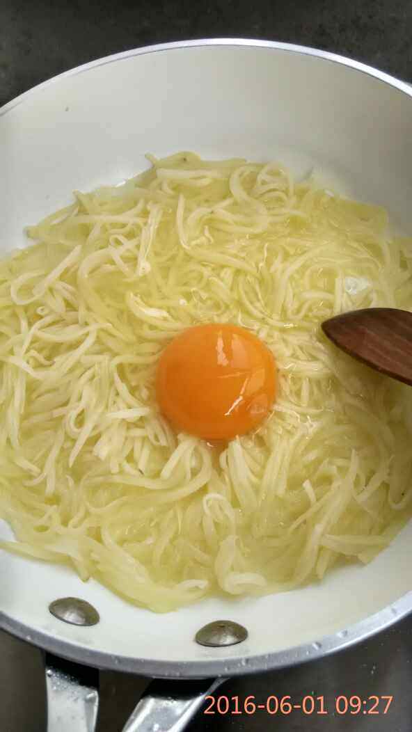 土豆丝卷饼#新鲜从这步骤11