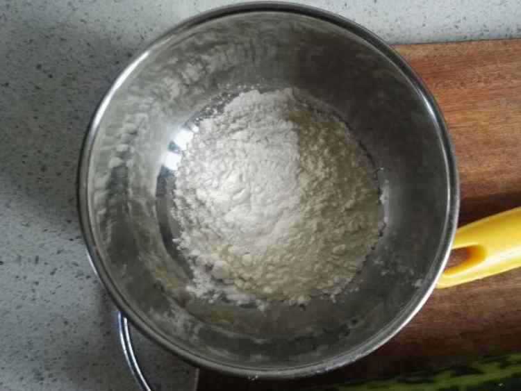 黄瓜小饼步骤3
