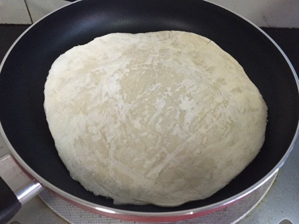 鸡蛋手抓饼步骤2