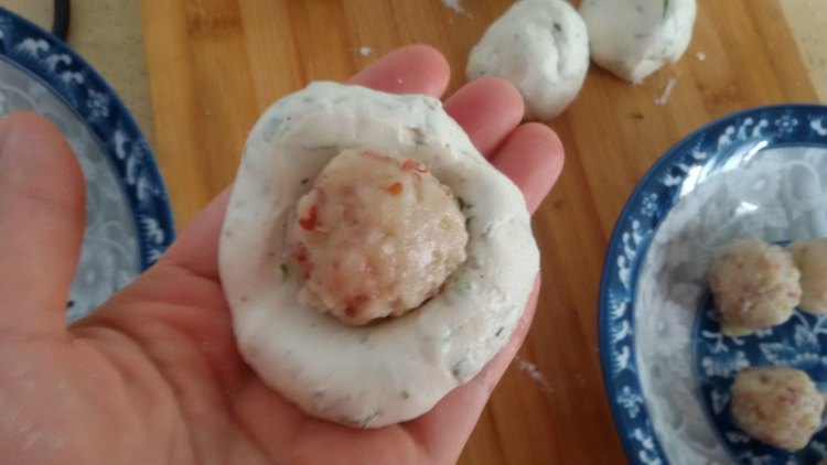 桂花莲蓉馅芝麻饼步骤6