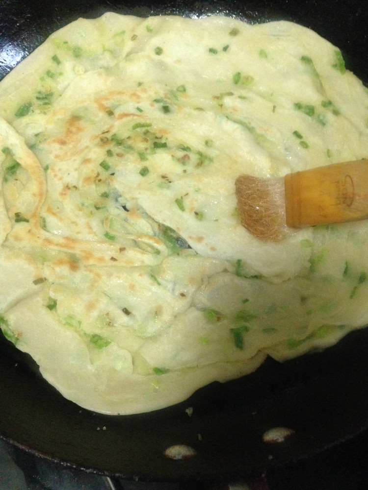 鸡油香葱手撕饼步骤19