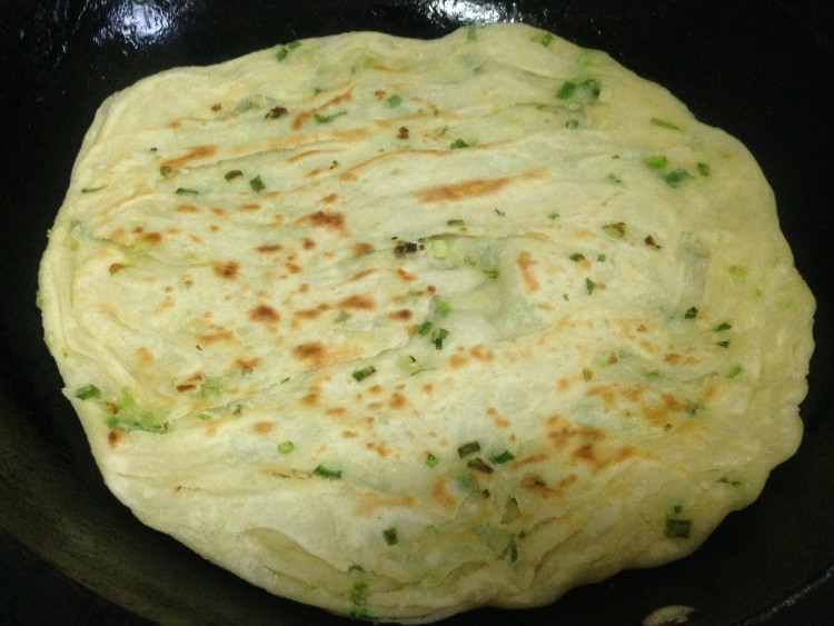 鸡油香葱手撕饼步骤20