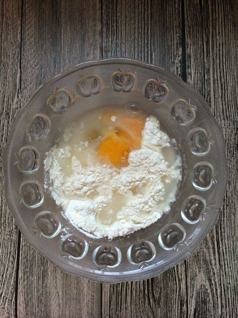 榆钱鸡蛋饼步骤4
