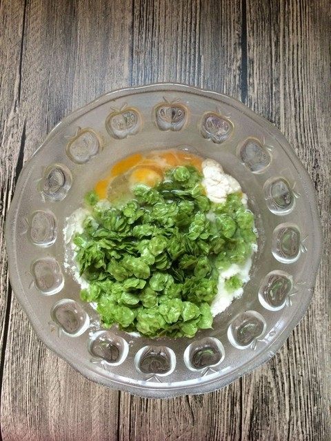 榆钱鸡蛋饼步骤5