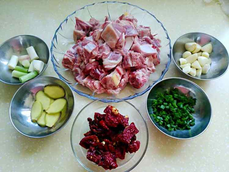 羊肉焖饼步骤2