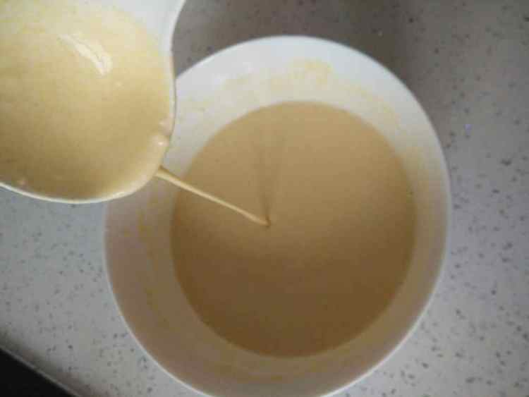 玉米面煎饼步骤2