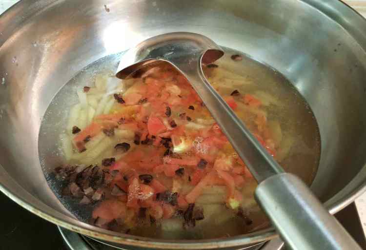 番茄鸡肉泥烩饼步骤3