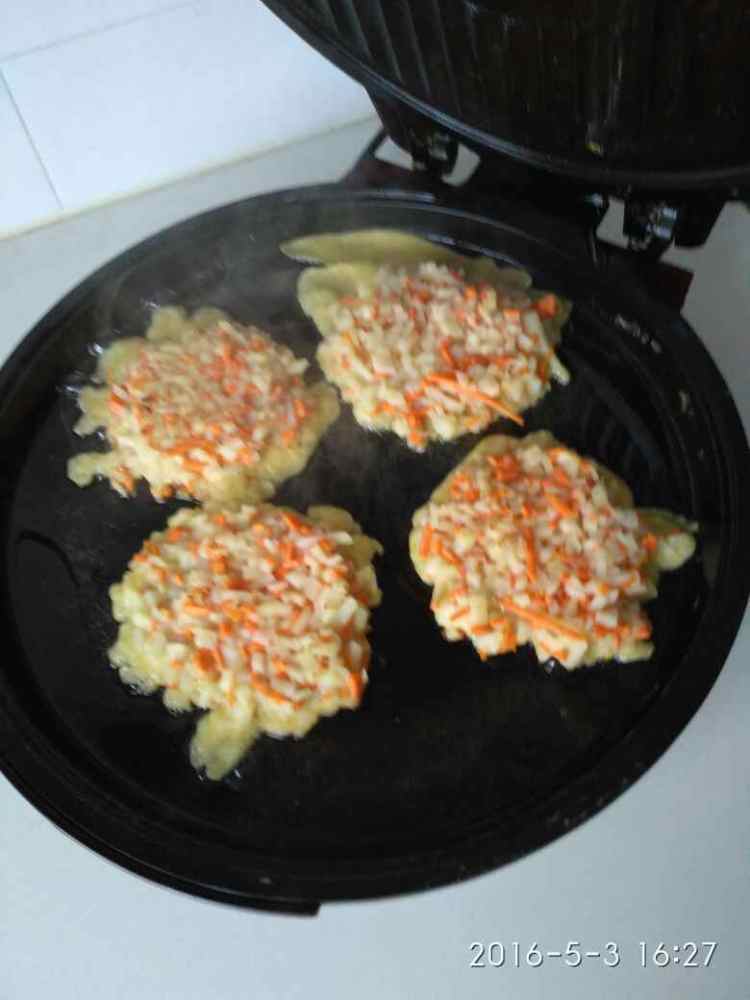 胡萝卜土豆饼步骤4