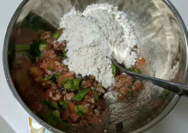 番茄牛肉蔬菜饼步骤4