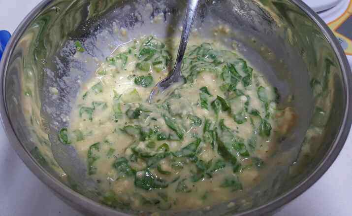 茼蒿豆腐鸡蛋饼步骤4