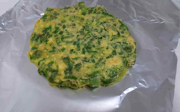 茼蒿豆腐鸡蛋饼步骤8