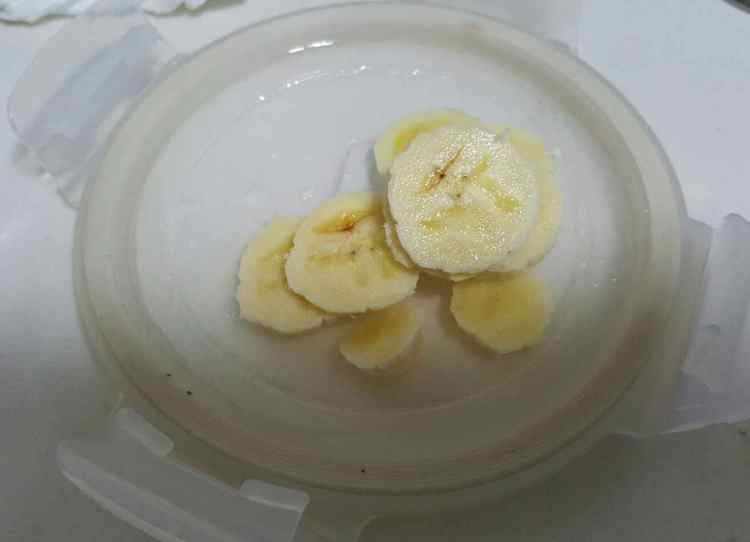 甜玉米香蕉蛋饼步骤8