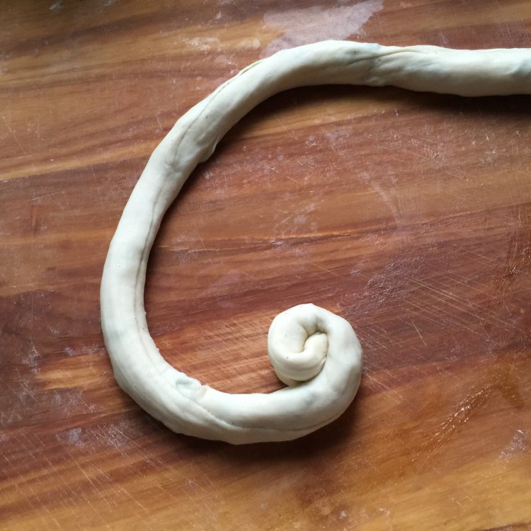 椒盐葱花饼步骤7