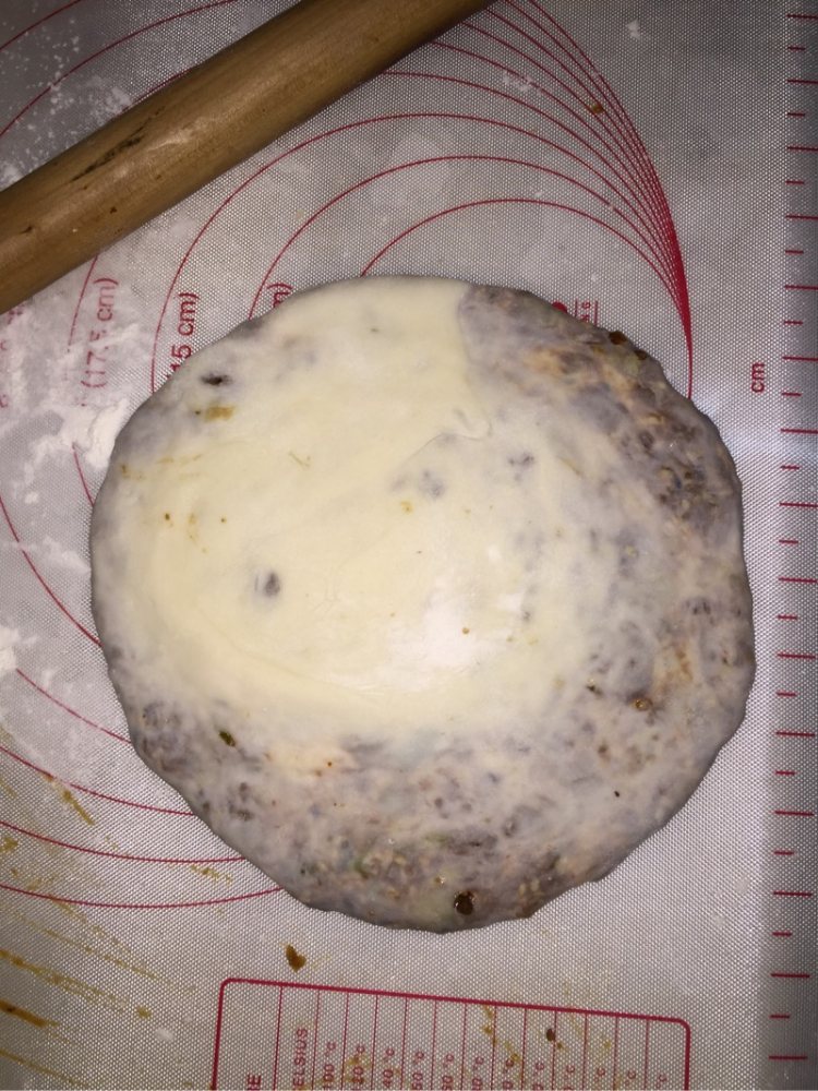大葱牛肉饼步骤7
