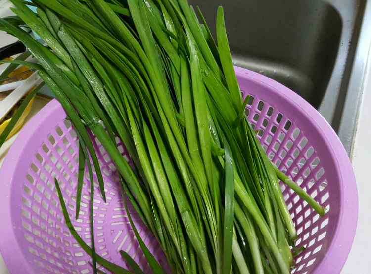 韭菜鸡蛋糊饼步骤3
