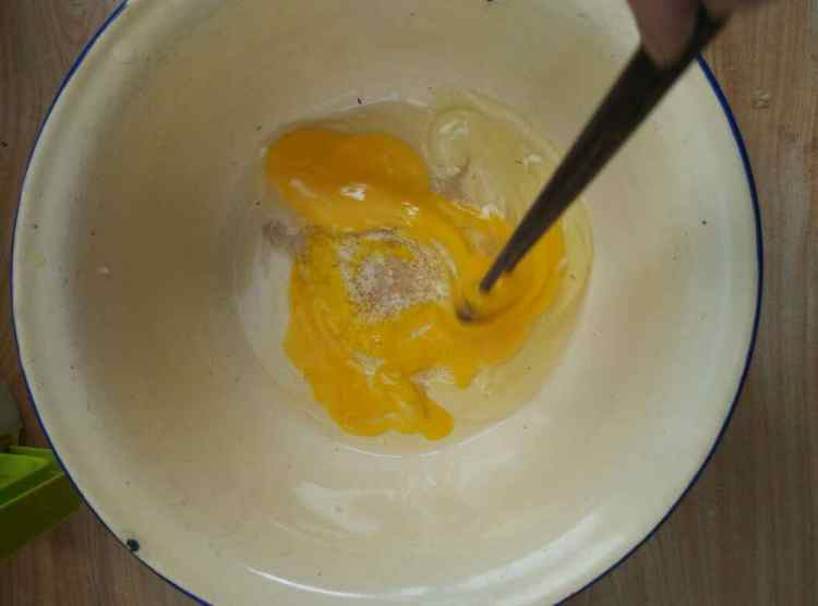 葱花鸡蛋饼#多效护理步骤2